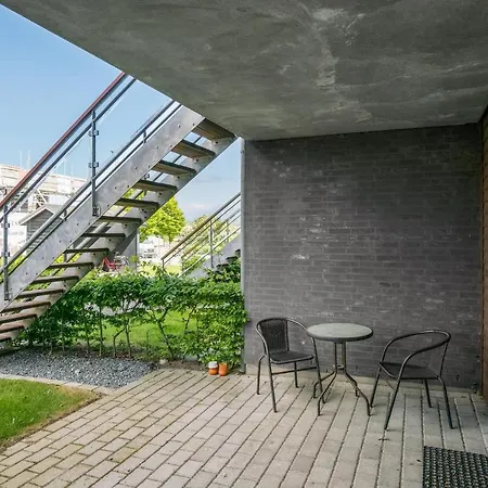 2 Bedroom Gorgeous In בוגנזה