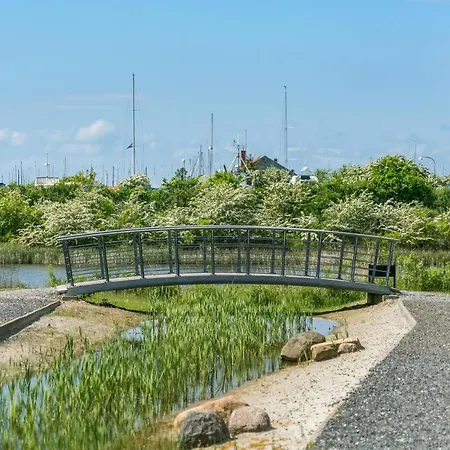 2 Bedroom Gorgeous In דירה